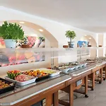 فندق Corfu Maris بينيتسيس