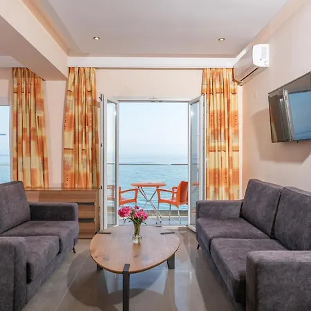 Отель Corfu Maris 4*