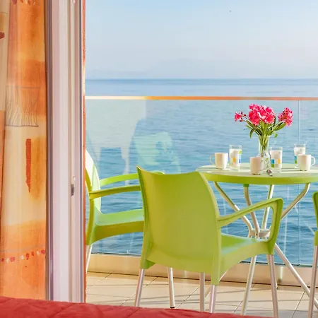 Corfu Maris מלון