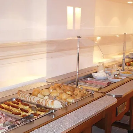 Corfu Maris 4*