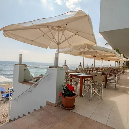 Corfu Maris 4*