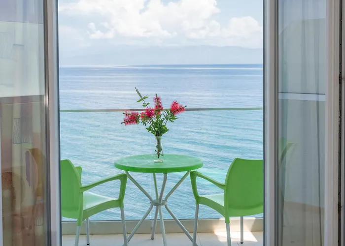 Corfu Maris Szálloda Benícesz